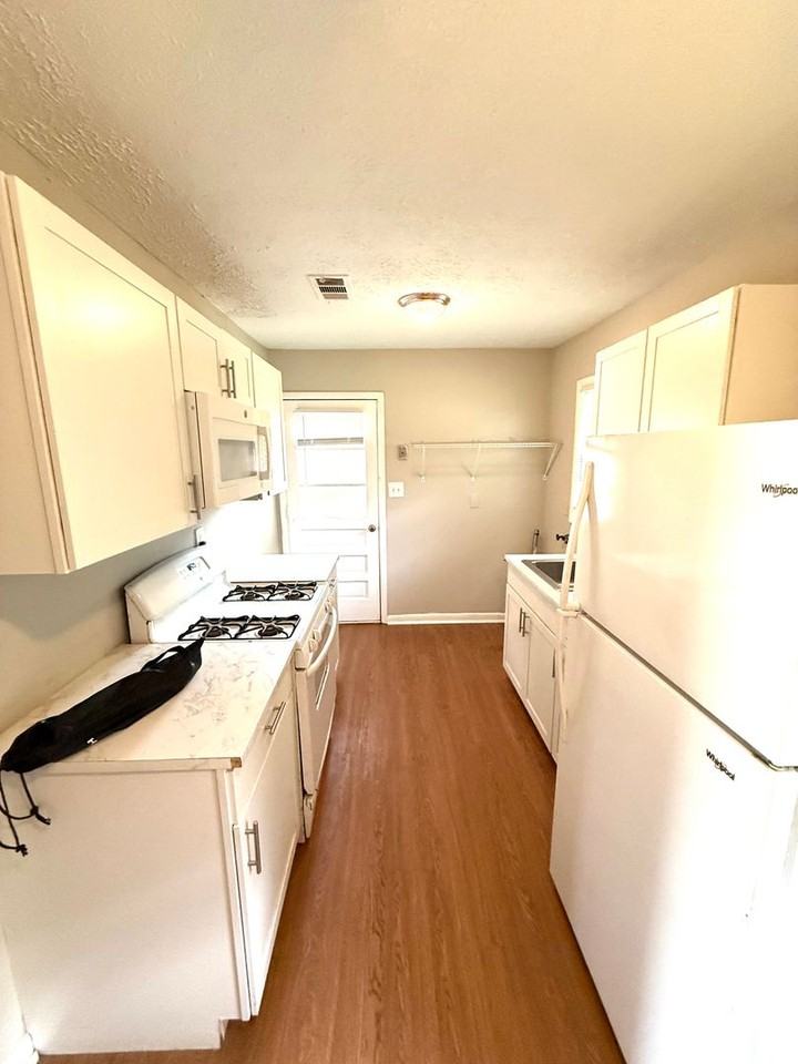 3024 Tyler Rd - Photo 6 of 10