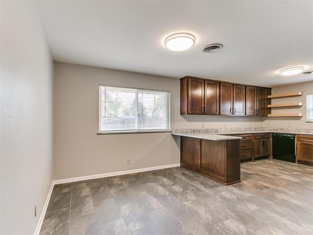 1314 Sycamore St - Photo 5 of 23