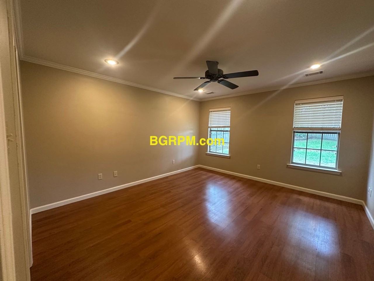 3160 Shady Side Dr - Photo 6 of 13