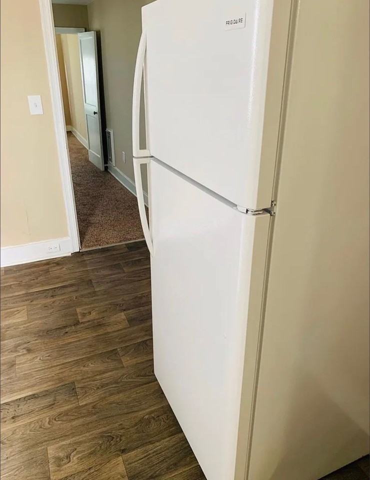 1113B Westgrove Avenue - Photo 2 of 10