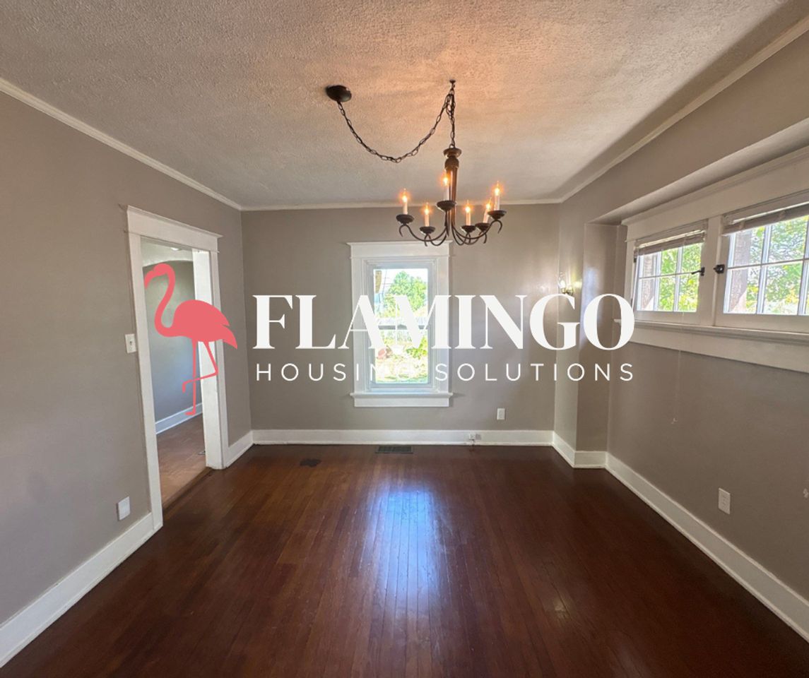 317 Fernwood Ave - Photo 4 of 17