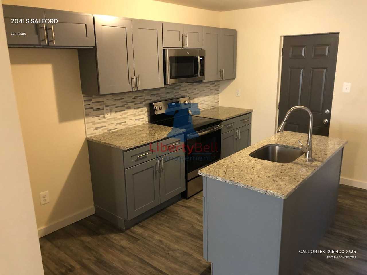 2041 S Salford St - Photo 3 of 13