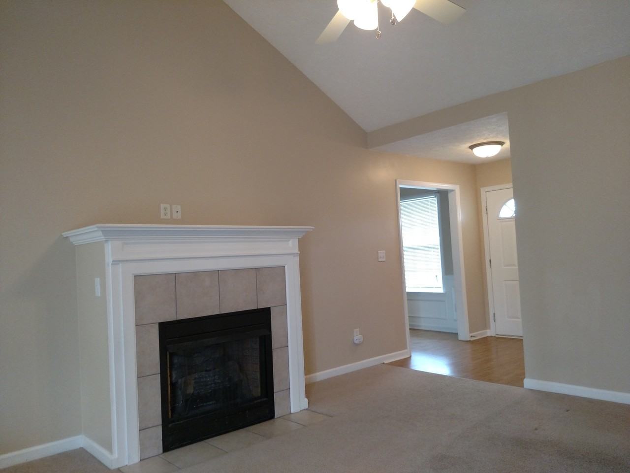 323 Windsong Dr - Photo 3 of 9