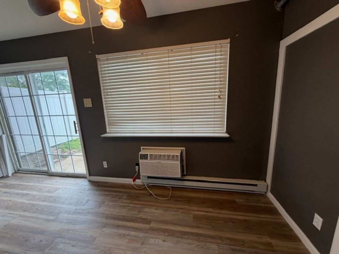7489 Hazelcrest Dr - Photo 2 of 23