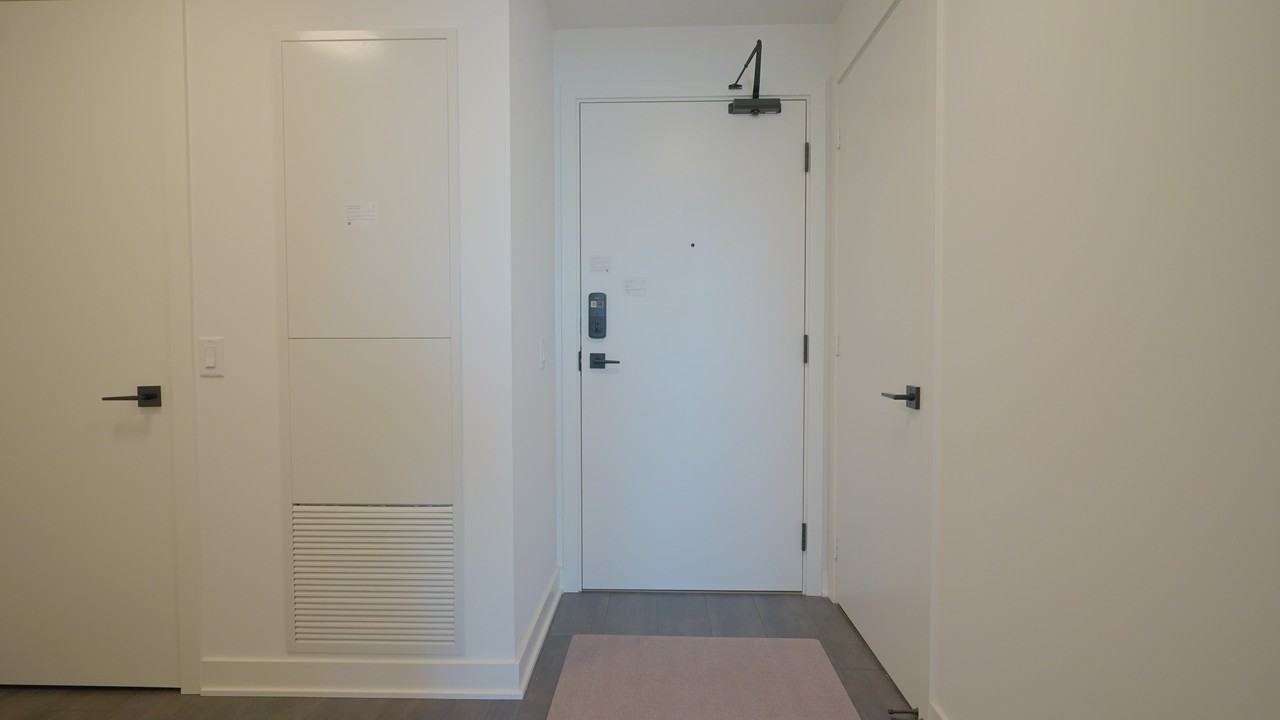 1185 Galleria Iii #719 - Photo 2 of 34