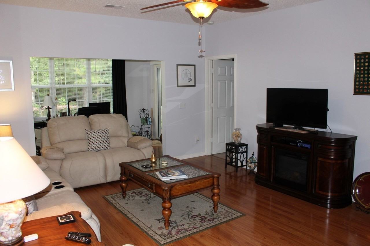 149 Lazy Daisy Dr - Photo 5 of 22