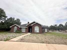 featured image of 1800 Dukes Dr