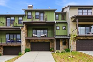featured image of 519 W Ascent Dr