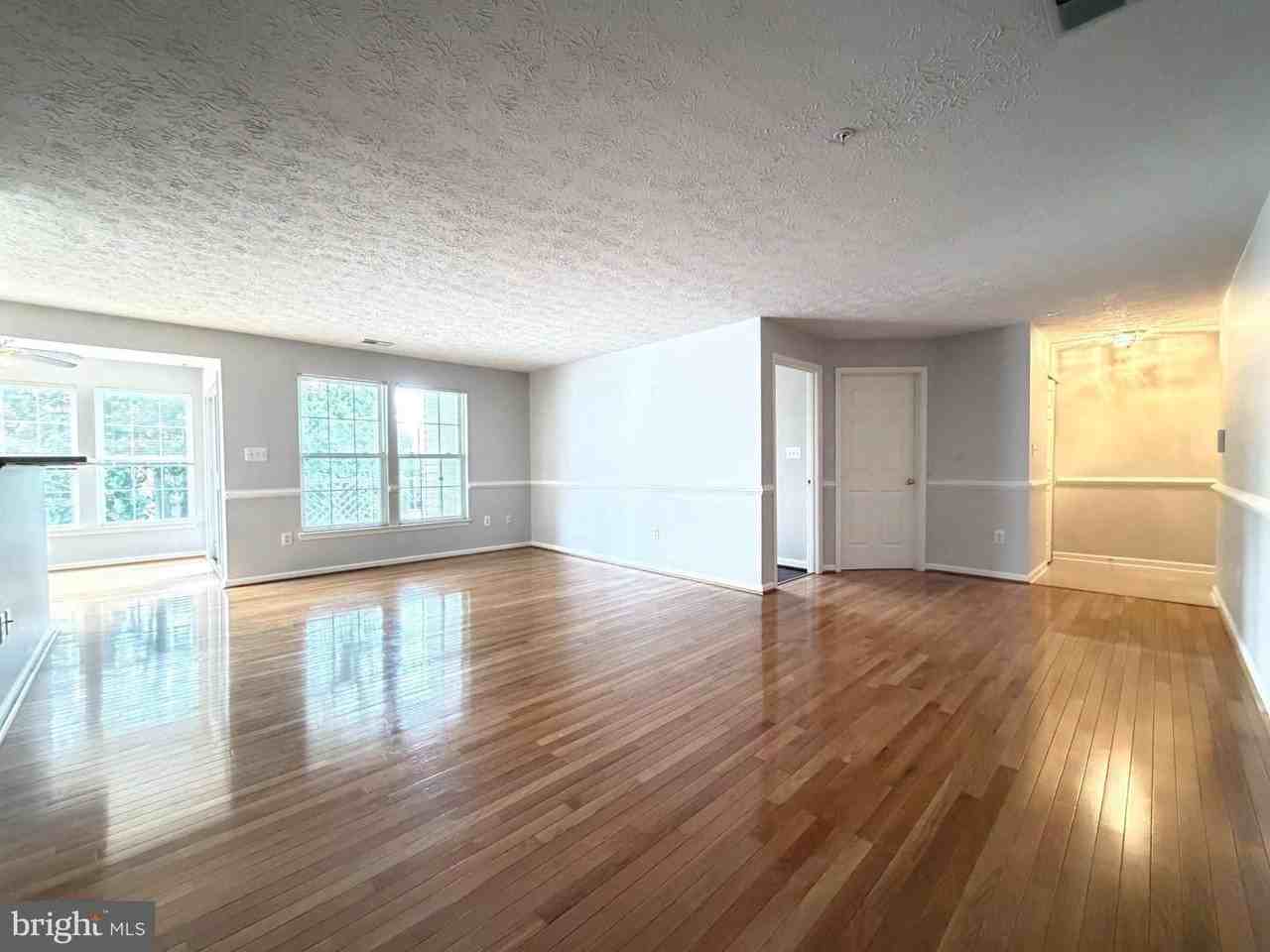 2408 Autumn Harvest Ct - Photo 3 of 15