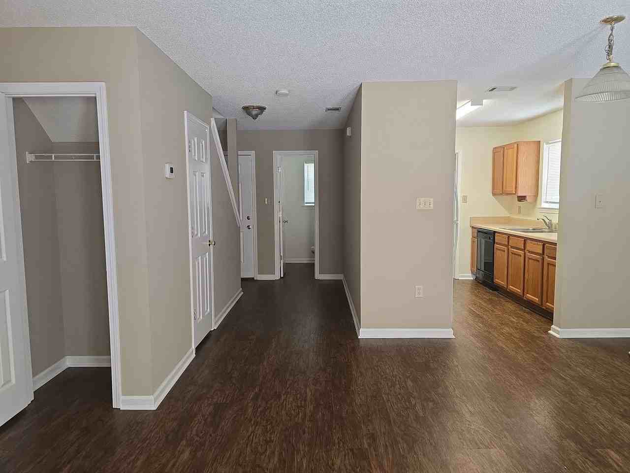 9810A Whitefield Ave - Photo 3 of 13