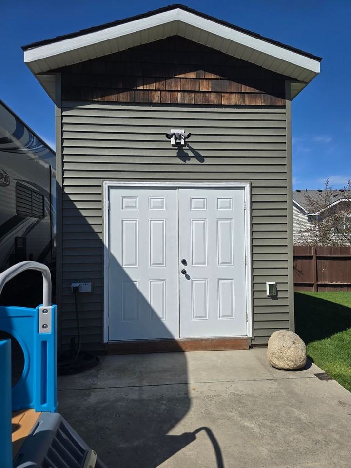 3733 N Cleveland Ct - Photo 7 of 9