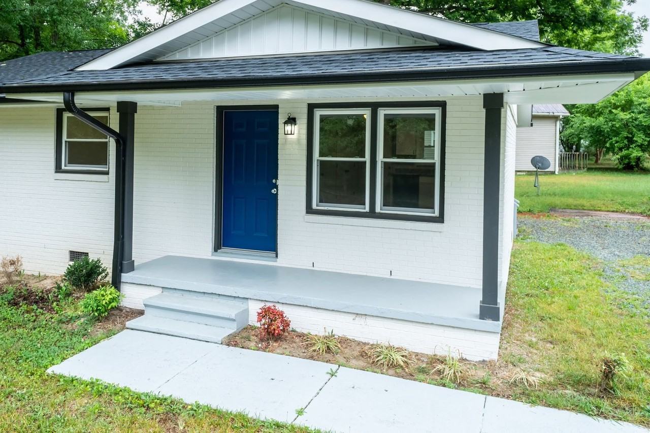 1322 Elm St - Photo 2 of 21