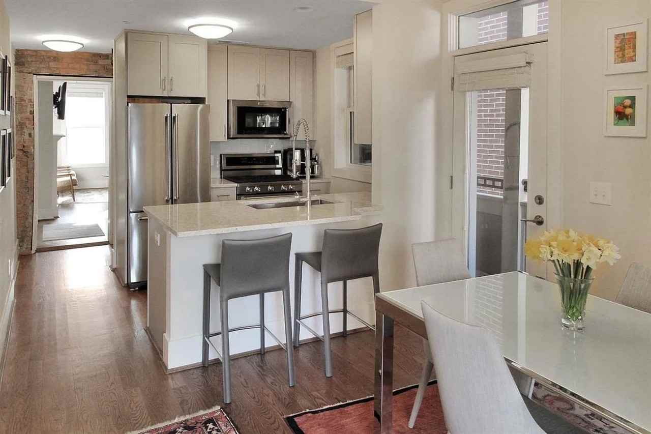 1517 Elm St - Photo 2 of 34