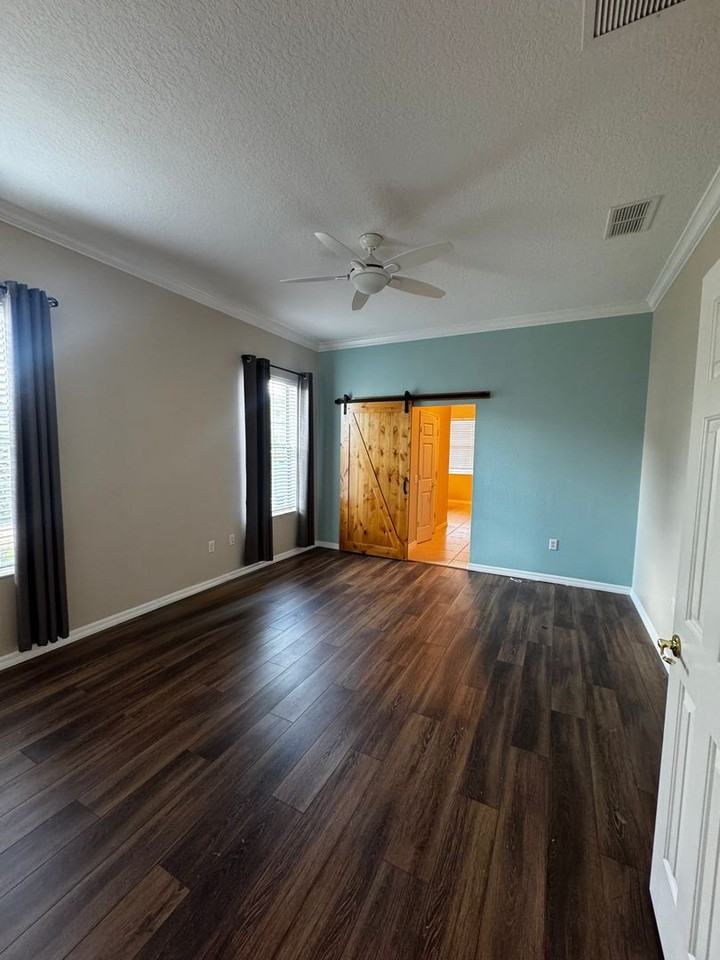 8821 Sw 82nd Court Rd - Photo 4 of 28