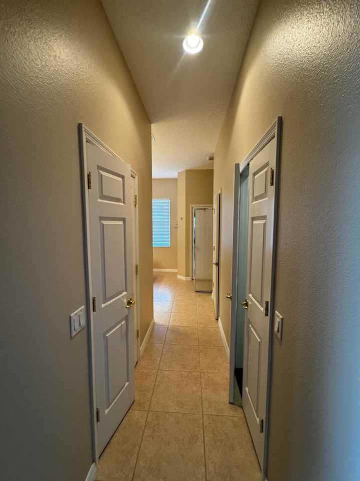 8821 Sw 82nd Court Rd - Photo 6 of 28