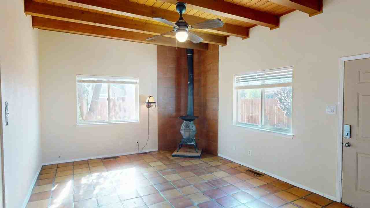 1259 Senda Del Valle - Photo 4 of 25