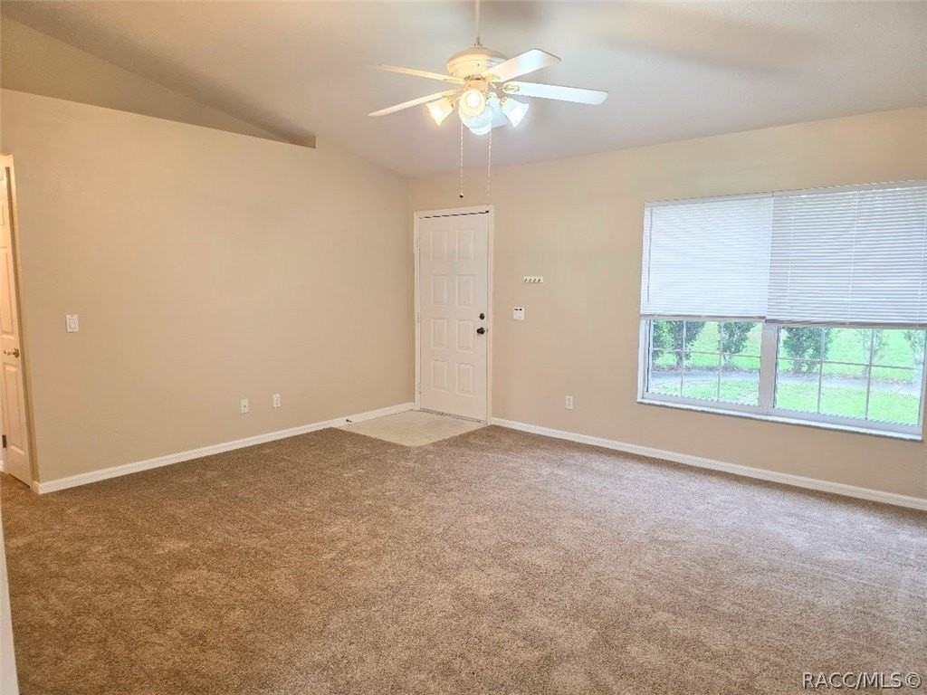 9676 N Jourden Dr - Photo 3 of 18