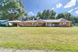 featured image of 8844 E Rosemont St