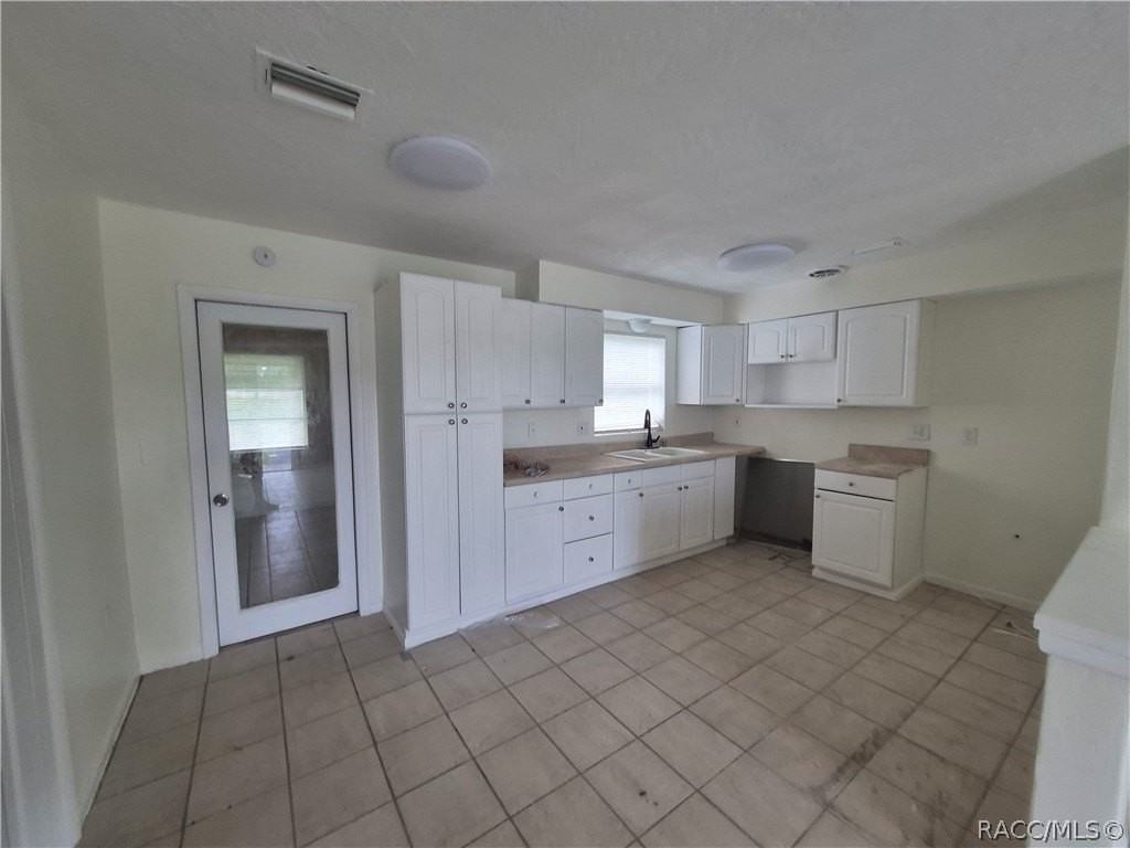 16 N Osceola St - Photo 3 of 10