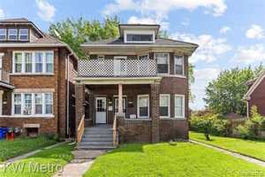 featured image of 1076 N Rademacher St