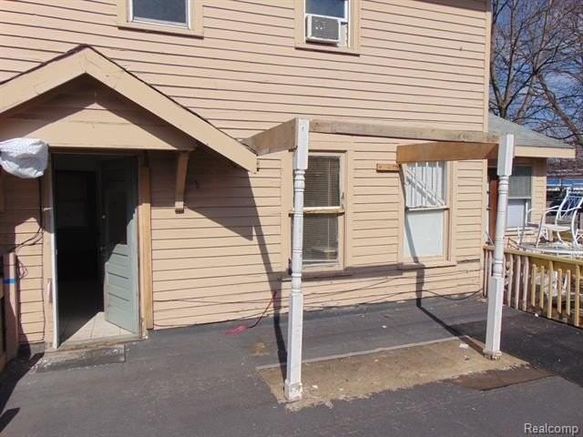 707 W Huron St #1 - Photo 7 of 8