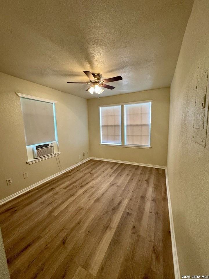 226 E Malone Ave - Photo 4 of 8