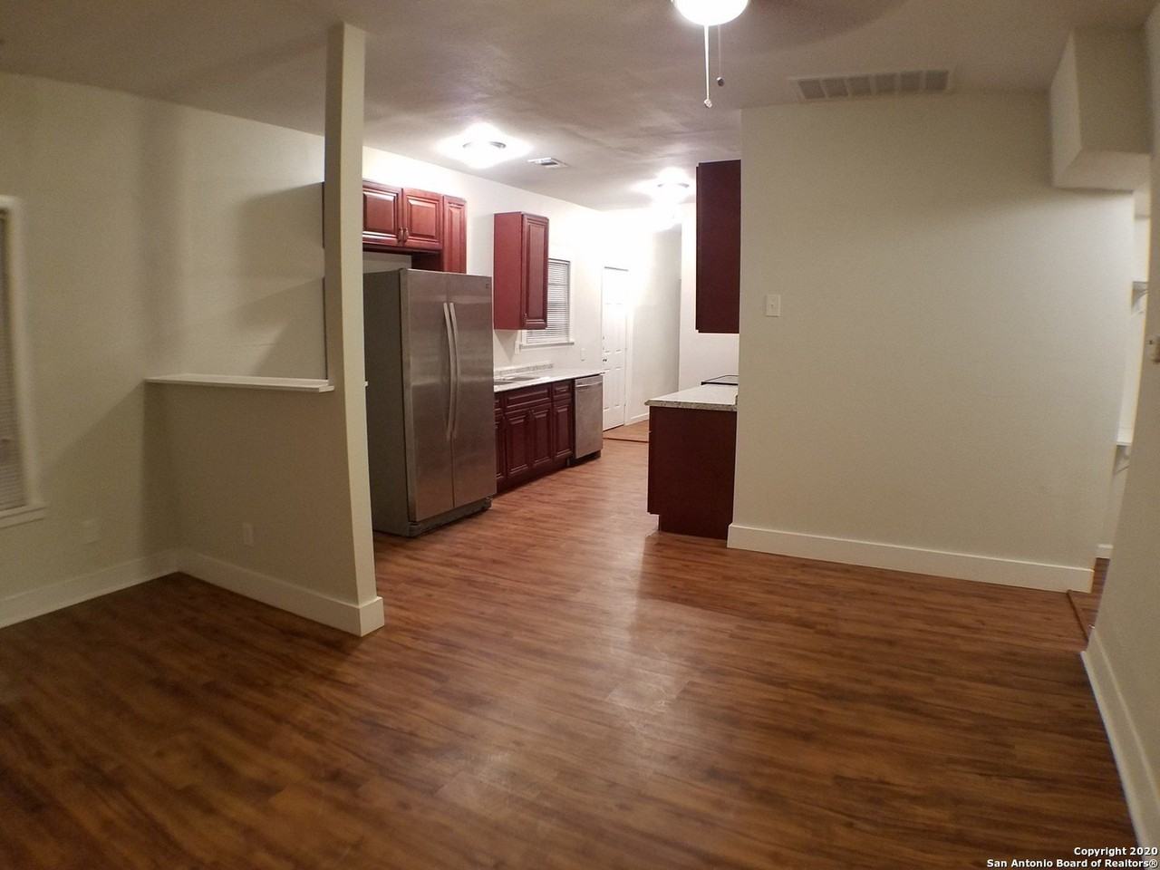 5019 Hemphill Dr - Photo 4 of 14