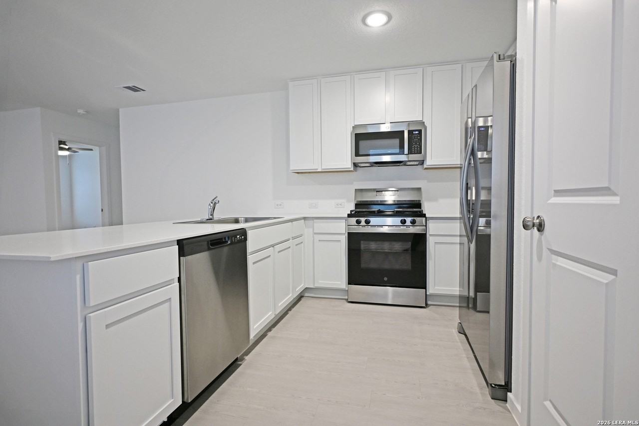 15023 Azzurro Stone - Photo 3 of 22