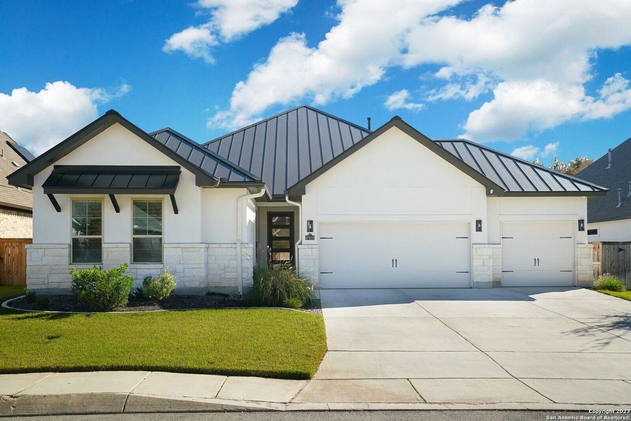 17618 Hillsedge - Photo 2 of 30