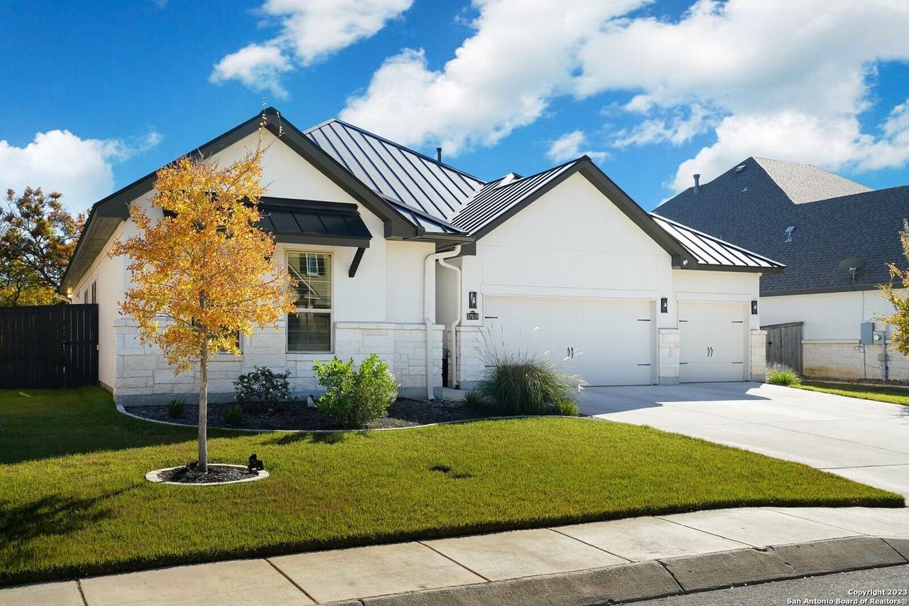 17618 Hillsedge - Photo 3 of 30