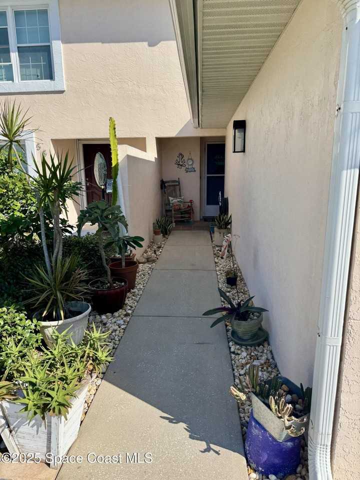 53 Anchor Dr - Photo 3 of 29