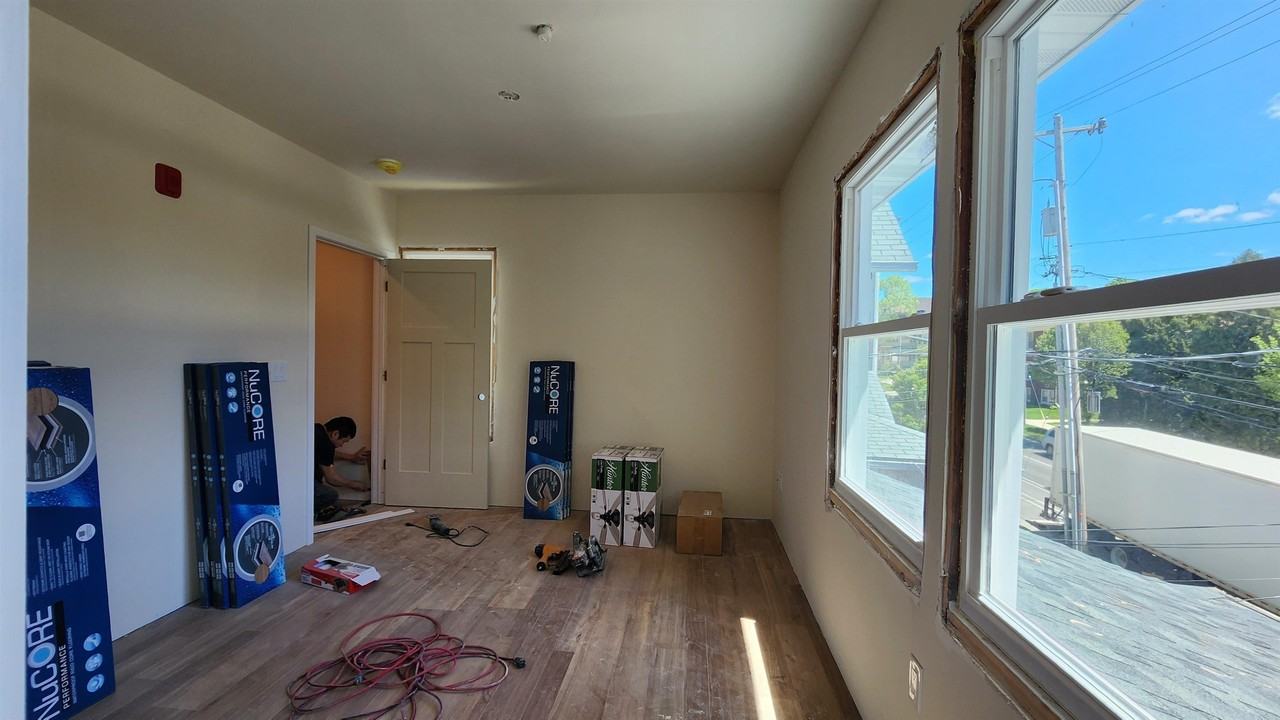 908 E Gorham St #1 - Photo 3 of 14