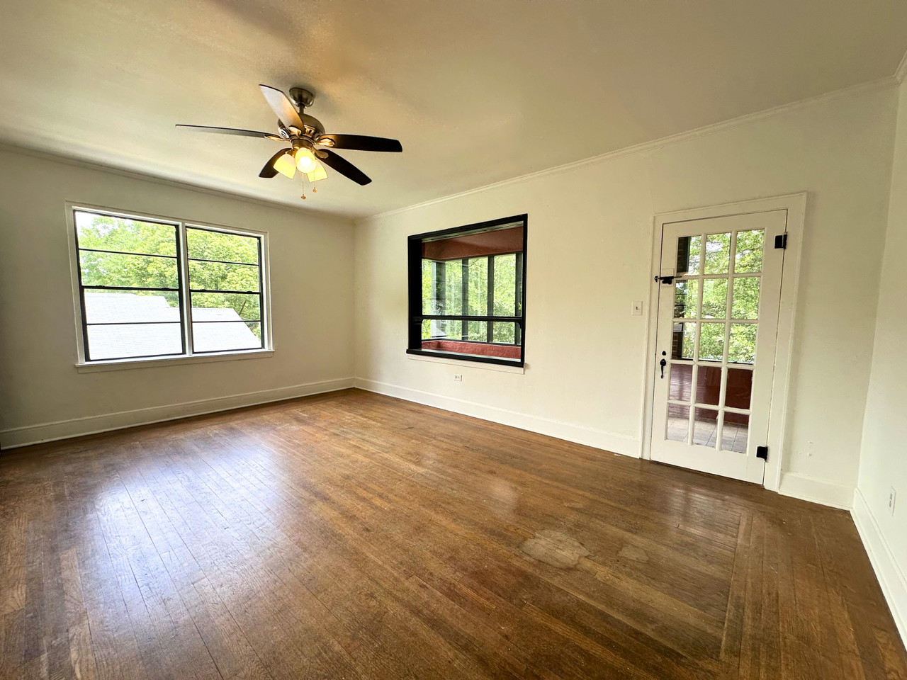 122 Demouy Avenue - 122 1/2 #122-1-2 - Photo 6 of 24