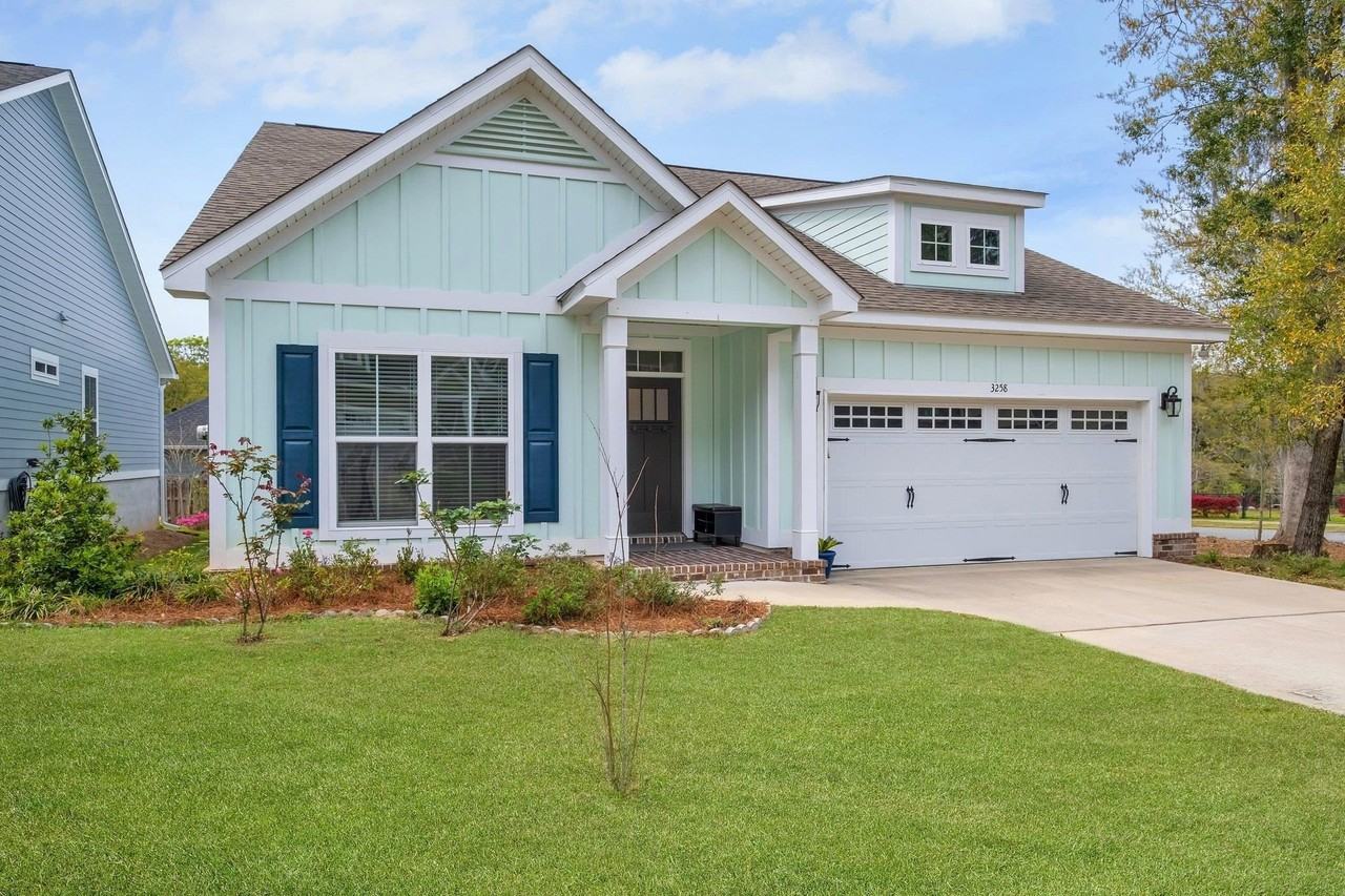 3258 Grant Creek Trl - Photo 2 of 40