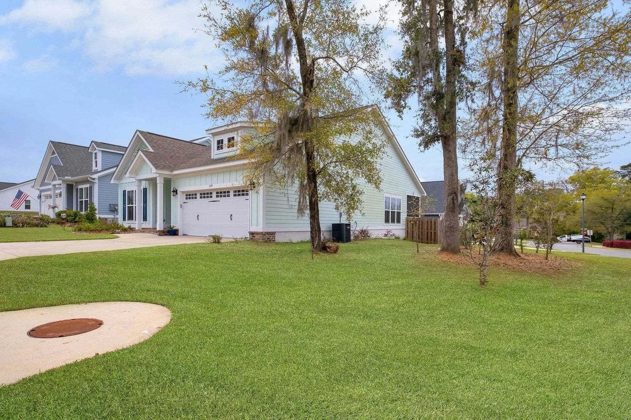 3258 Grant Creek Trl - Photo 3 of 40