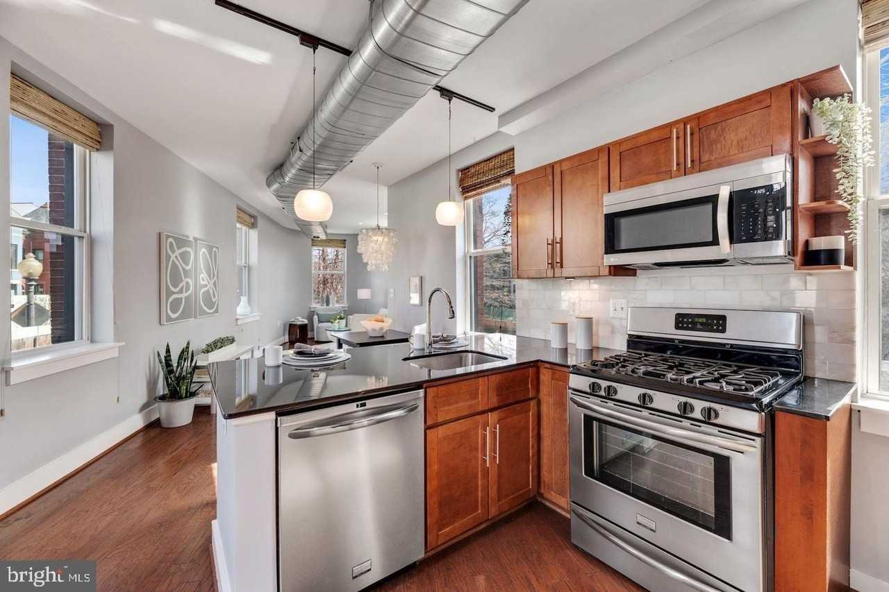 143 Rhode Island Ave Nw #3 - Photo 5 of 14