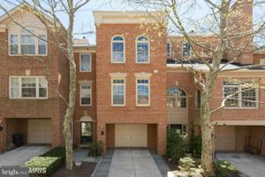 featured image of 4062 Mansion Dr Nw