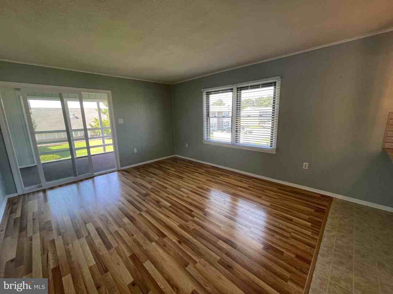 34515 Bushnell Ct #11 - Photo 4 of 13