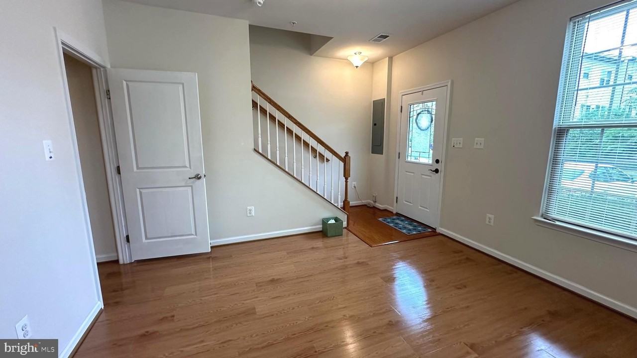 7343 Old Calvary Rd - Photo 6 of 35
