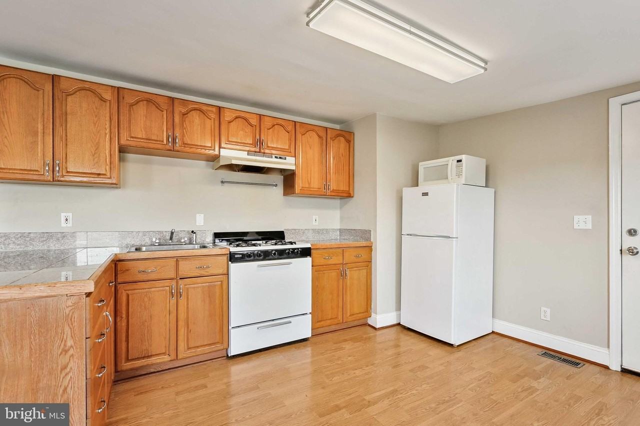 249 S Chester St #3 - Photo 4 of 23