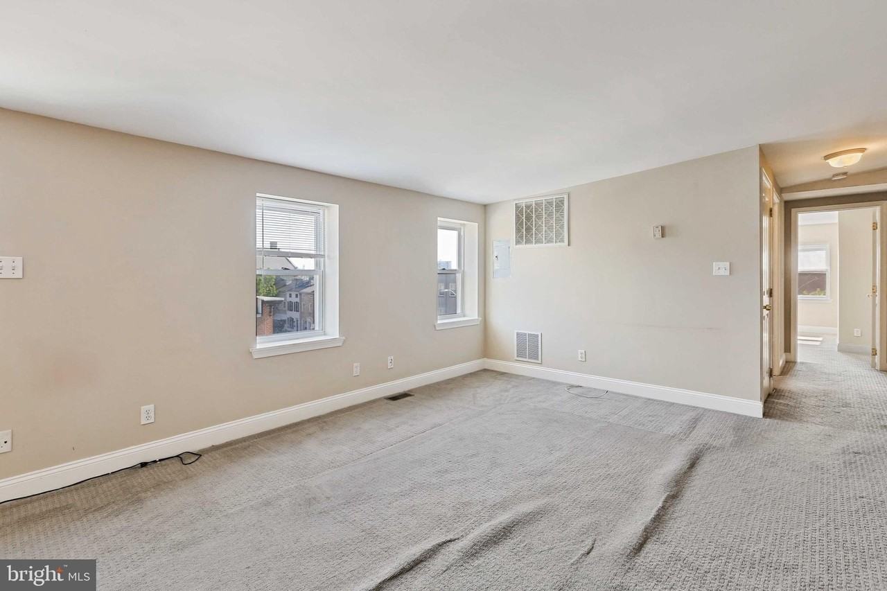 249 S Chester St #3 - Photo 7 of 23