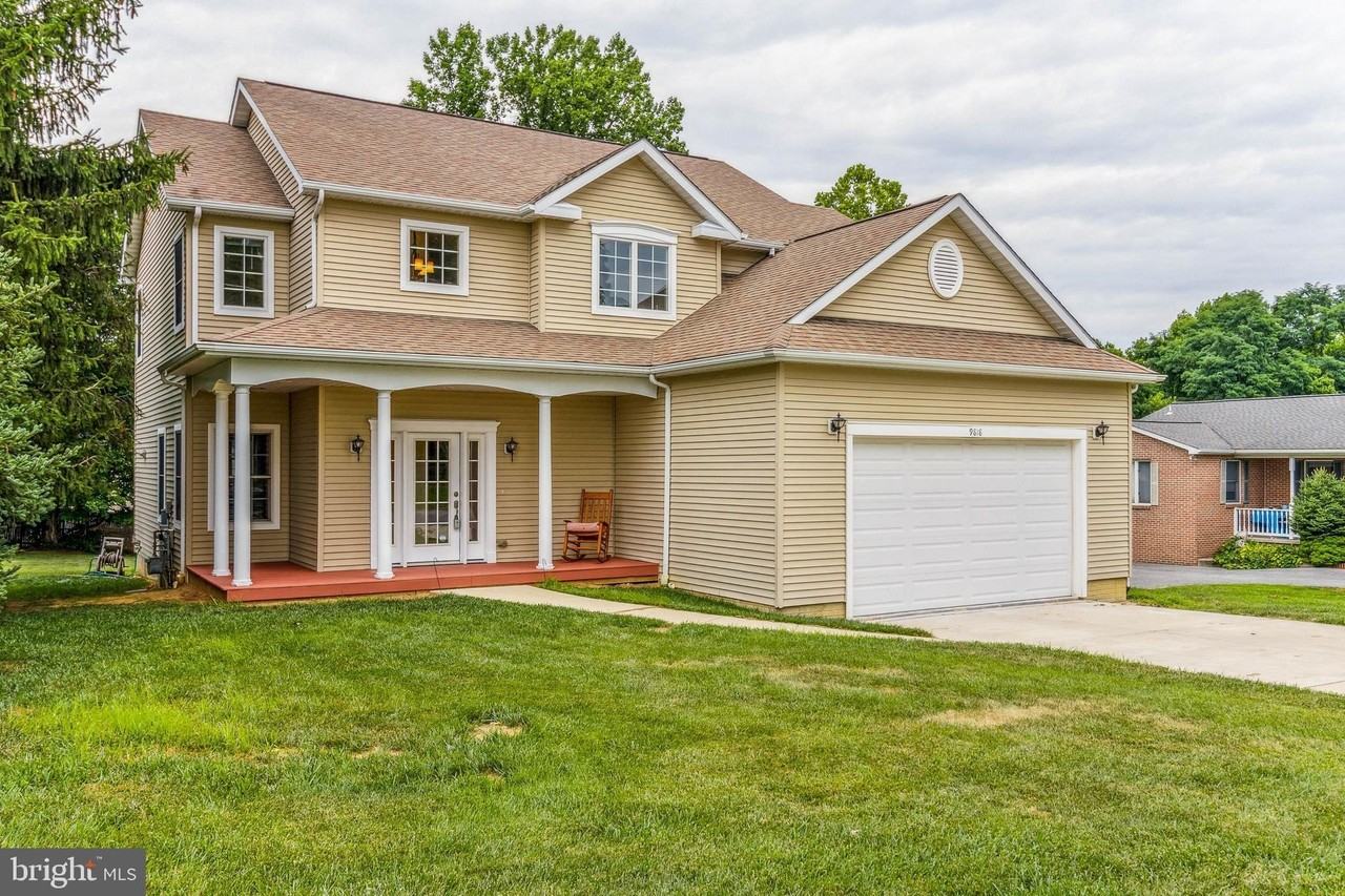 9818 Lyons Mill Rd - Photo 2 of 44