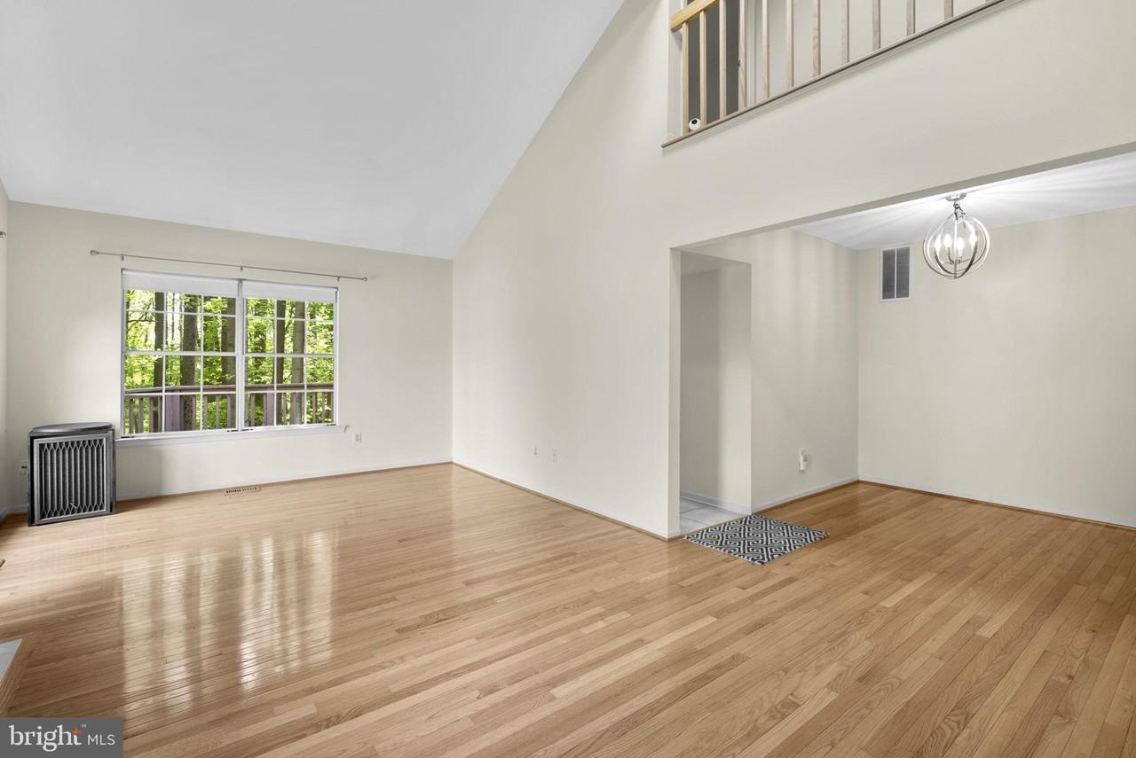 1469 Casino Cir - Photo 4 of 31
