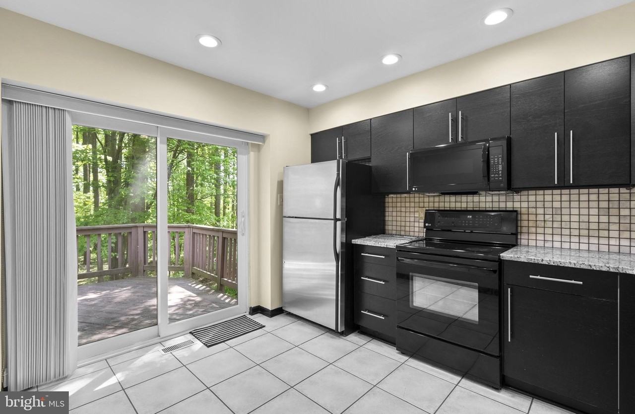 1469 Casino Cir - Photo 7 of 31