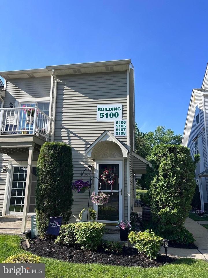 5107A Adelaide Dr - Photo 3 of 19