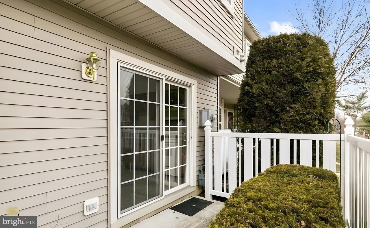 5701 Essex Ln - Photo 5 of 28