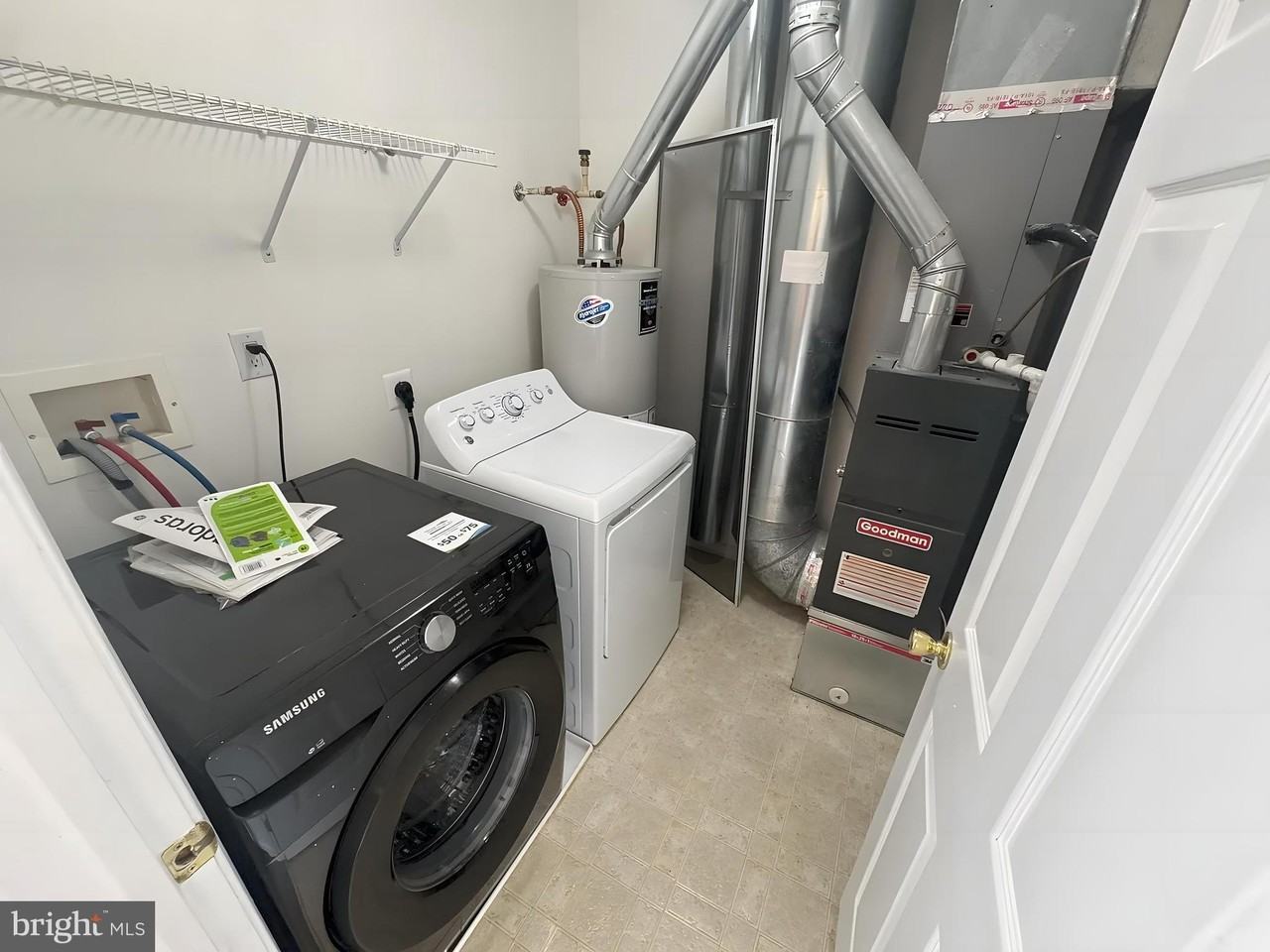 5701 Essex Ln - Photo 6 of 28