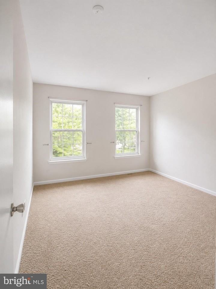 1407 Wharton Rd - Photo 6 of 10