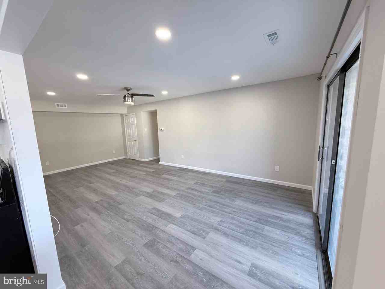 513 Edison Glen Ter - Photo 5 of 11