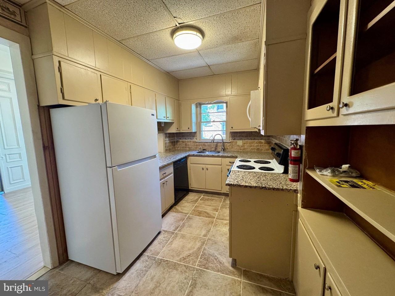151 N Hanover St #1 - Photo 5 of 10